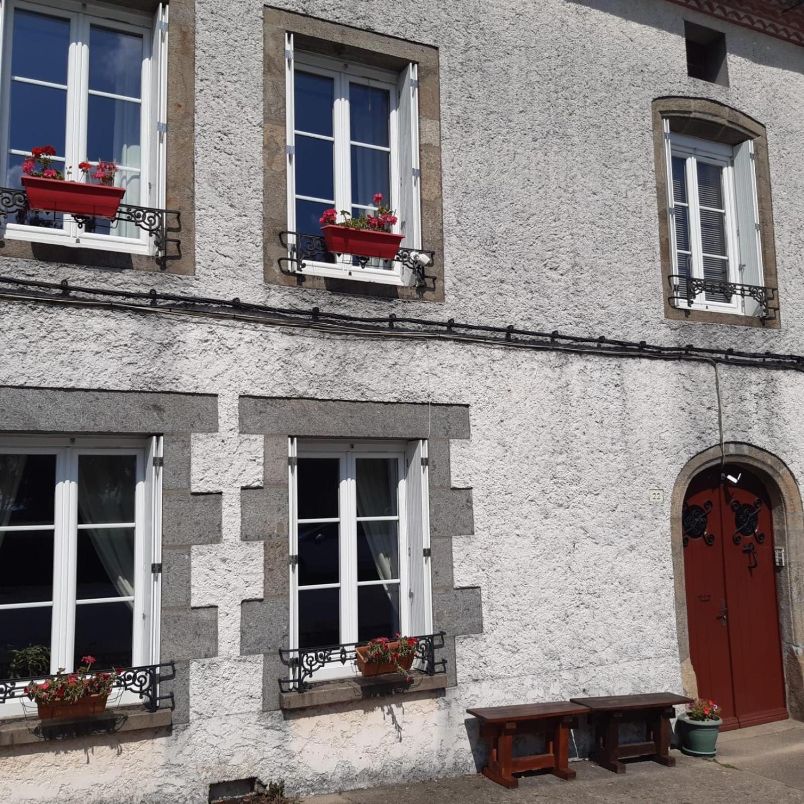 Number 22 - Le Dorat - Apartment 4 With Garden & Free Parking Eksteriør billede